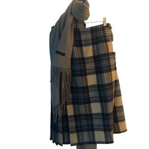 Tartan Pure Wool Aljean Canada Wool Kilt Skirt size 8 blue black cream